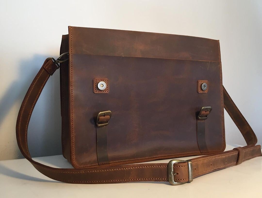 Handmade Grain Leather Crossbody Briefcase with 2 Colour, Messenger bag, Lawyer's Bag, Personalized Handbag, Work Bag , Gift For Him | 35 Cm  99percenthandmade   