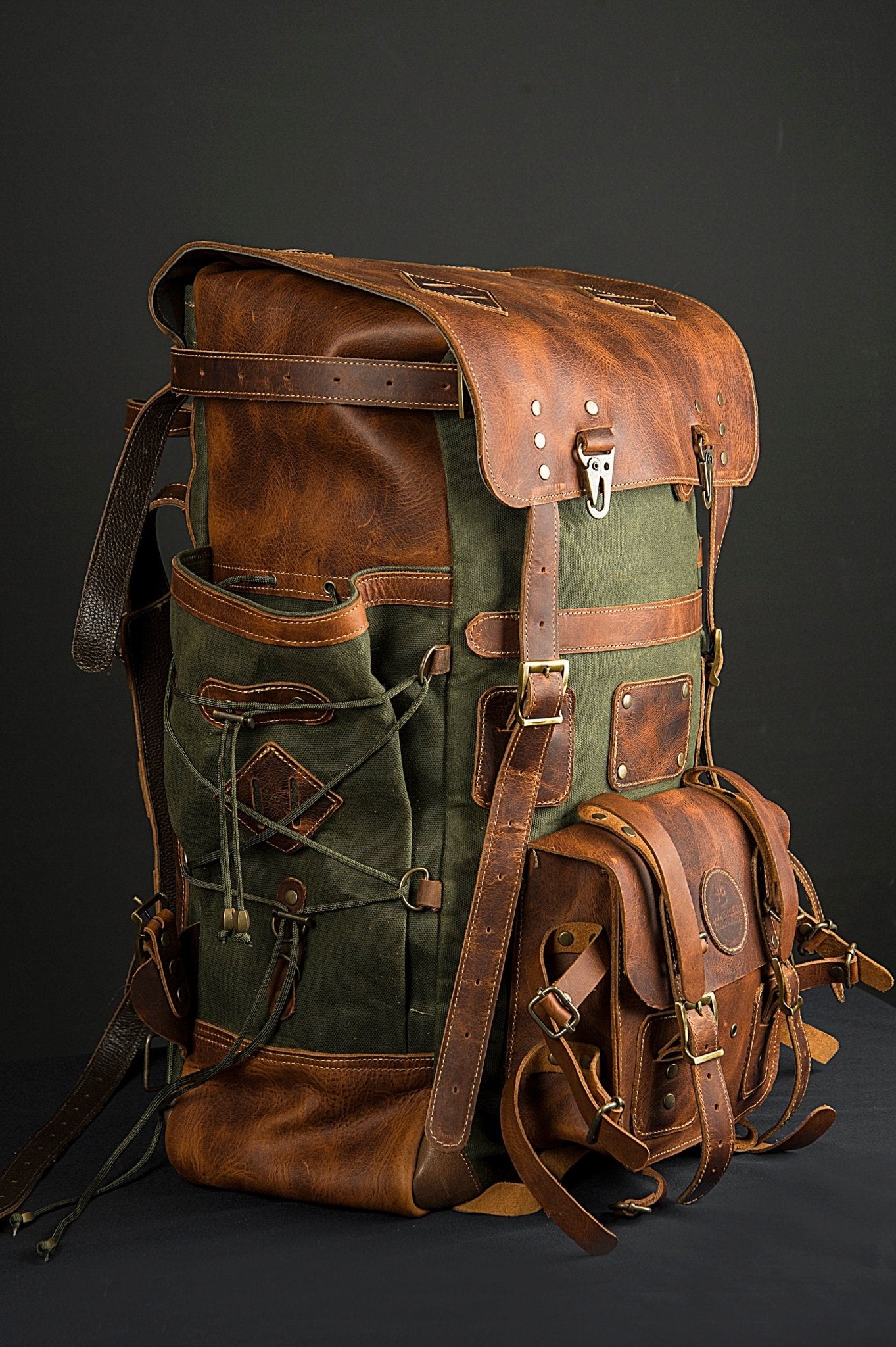 Heritage 45L Versatile Backpack: Handmade Leather & Canvas for Bushcraft, Travel & Daily Use