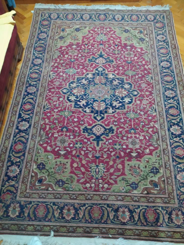 1960-1970 Hand Knotted Wool  99percenthandmade   