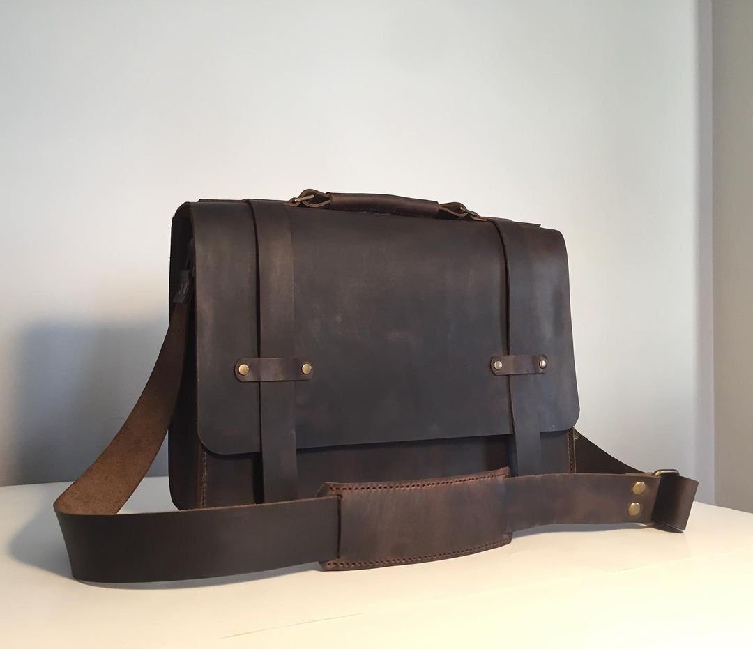 Handmade Grain Leather Crossbody Briefcase with 2 Colour, Messenger bag, Lawyer's Bag, Personalized Handbag, Work Bag , Gift For Him | 38 Cm  99percenthandmade   
