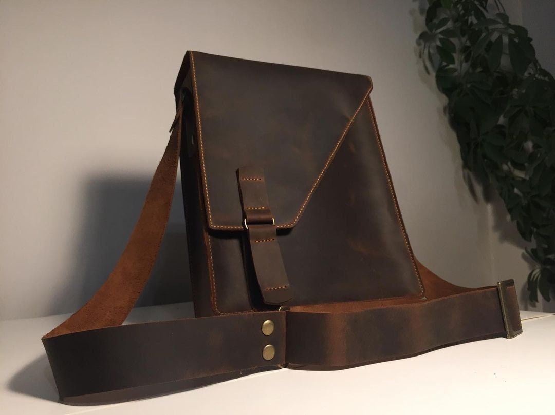 Handmade Grain Leather Crossbody Briefcase with 2 Colour, Messenger bag, Lawyer's Bag, Personalized Handbag, Work Bag , Gift For Him | 42 Cm  99percenthandmade Large:42x30x10 Dark Brown 