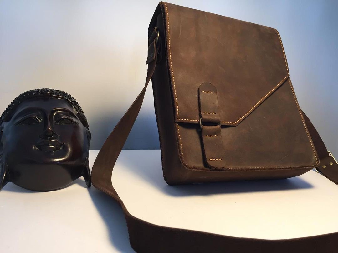 Handmade Grain Leather Crossbody Briefcase with 2 Colour, Messenger bag, Lawyer's Bag, Personalized Handbag, Work Bag , Gift For Him | 42 Cm  99percenthandmade   