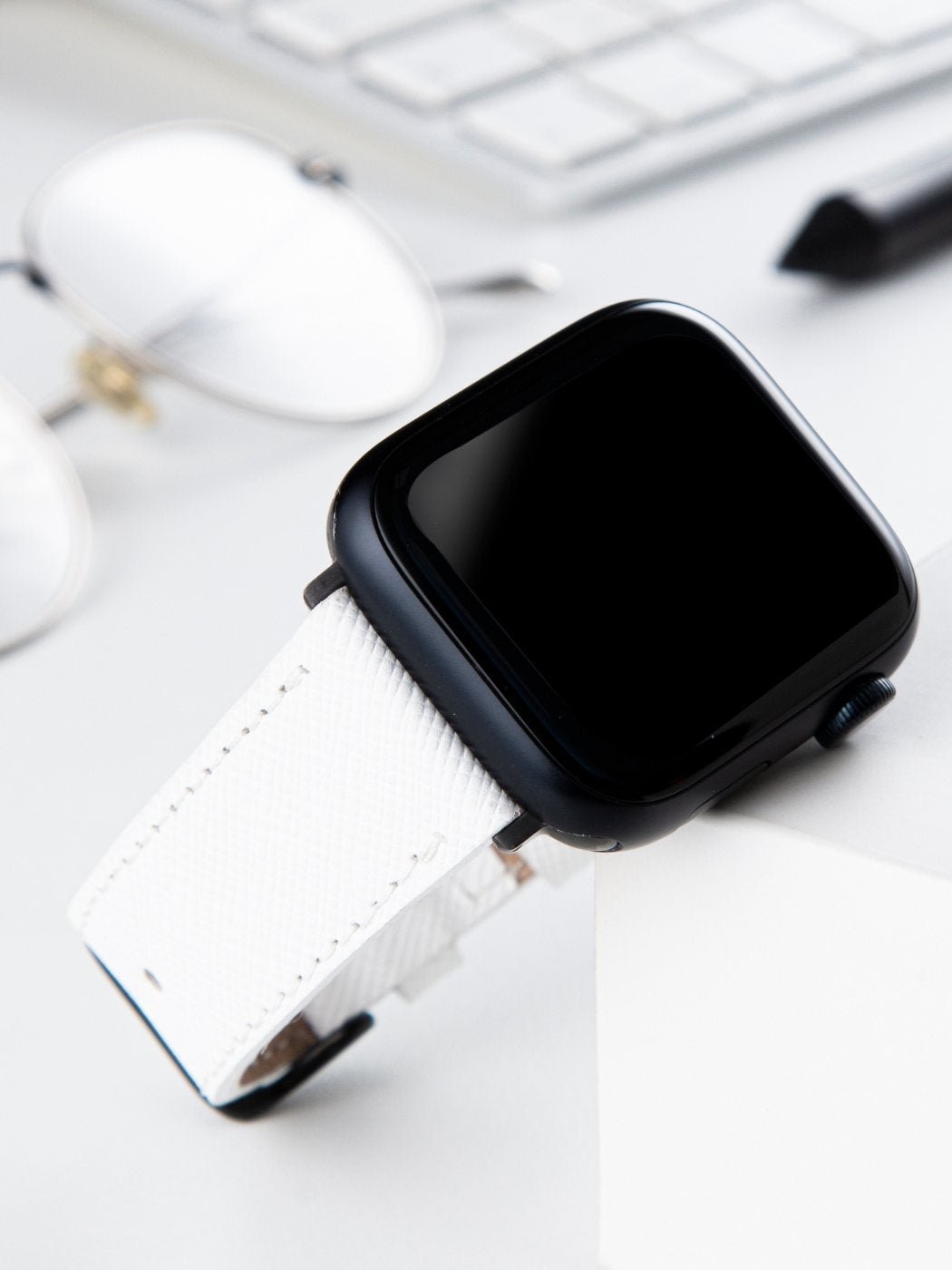 VegTan White Leather Apple Watch Strap  99percenthandmade   